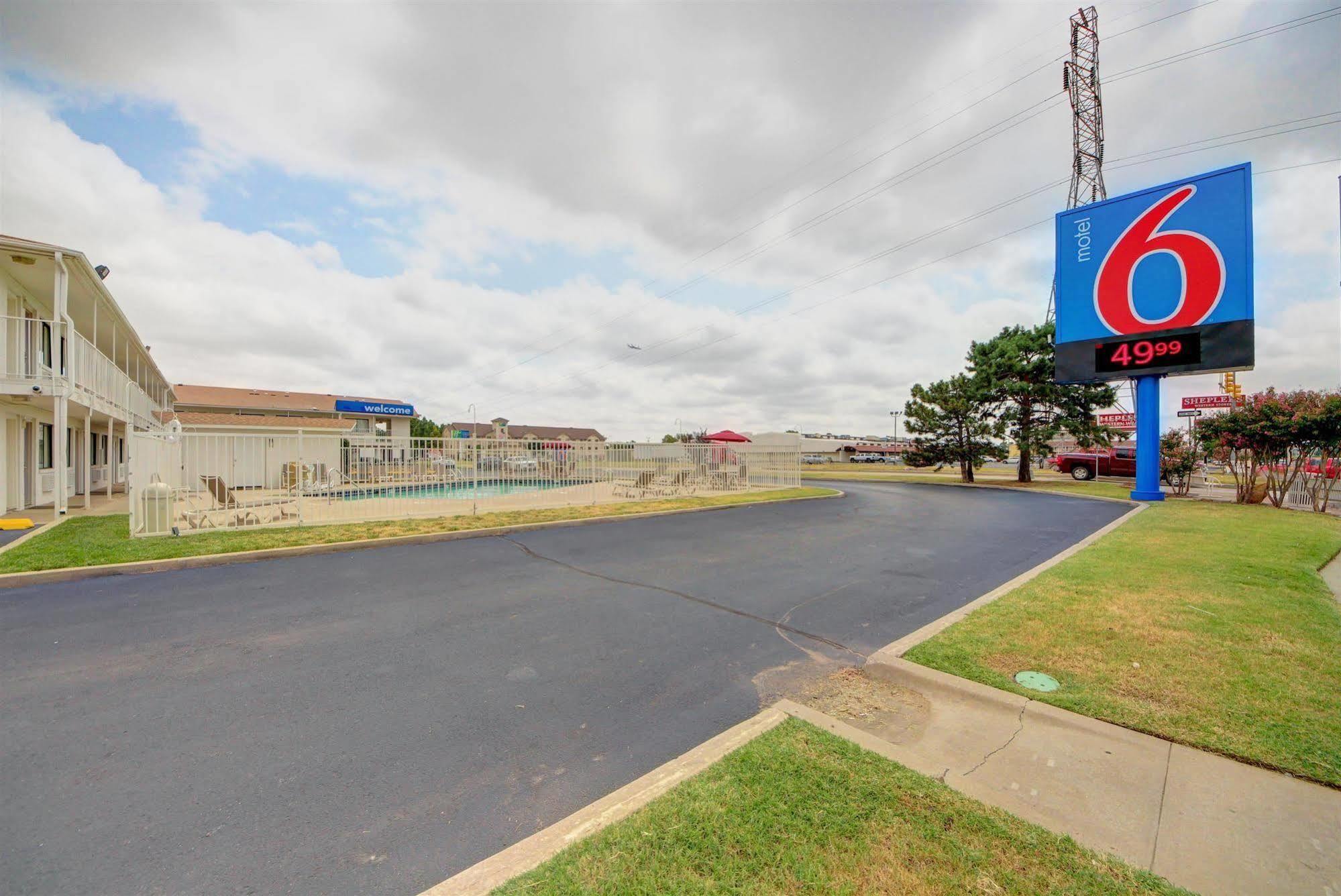 Motel 6 - Oklahoma City Airport Exterior photo